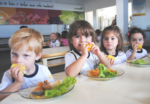 Segunda parcela da alimentação e do transporte escolar já está disponível nas contas de estados e municípios